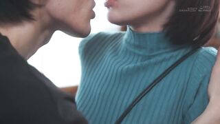 SUWK-001 [中文字幕] 都築亜美 - 「美人」「隱藏性感身材」「欲求不滿」能遇到具備這三項條件的打工主婦T的便利商店，是想無限抽插隨便就能上鉤的神級地點