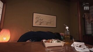 MIDE-978 [中文字幕] 神宮寺ナオ - 沉溺快感扭腰不停息嗑藥做愛體液滿溢無盡潮吹高潮