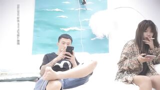 【千人斩探花】性感长腿黑裙妹子玩3P，穿黑丝情趣装边扣边摸逼，前后齐插侧入非常刺激