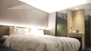 【文轩探花】外围圈小杨幂_火辣身材外围美女，床边各种姿势啪啪干得呻吟娇