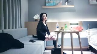 【黄先生探花】花臂网红妹_高叉情趣兔女郎水多活好叫床浪_听译字幕