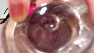 水晶棒自慰都可以看到阴道了