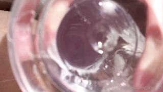 水晶棒自慰都可以看到阴道了