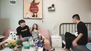 嫩妹，嫩妹，3000外围女神场，清纯校园风，甜美乖巧身姿曼妙，超清画质收藏版