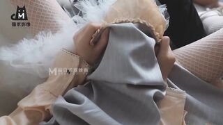 猫爪影像 MMZ037 俏丽直播主 - 寻小小