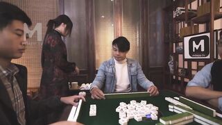 MD0112 私人麻将馆的打工小妹 - 艾秋