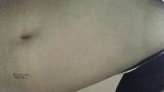 网红爆料某知名陪玩主播姐弟乱伦注意听对白小骚货！